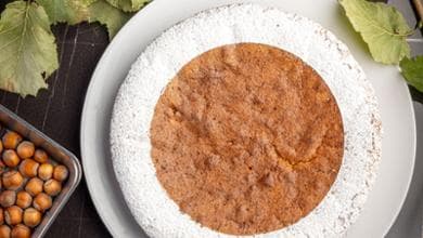 La torta di nocciole piemontese