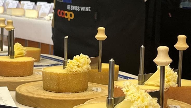 Si fa presto a dire formaggi, cosa c’è dietro al fenomeno Svizzera