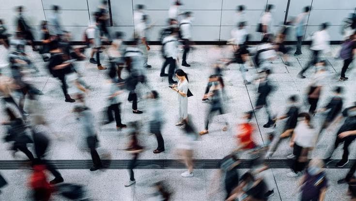 Ora la Cina vuole proteggere il lavoro dal boom dell’IA