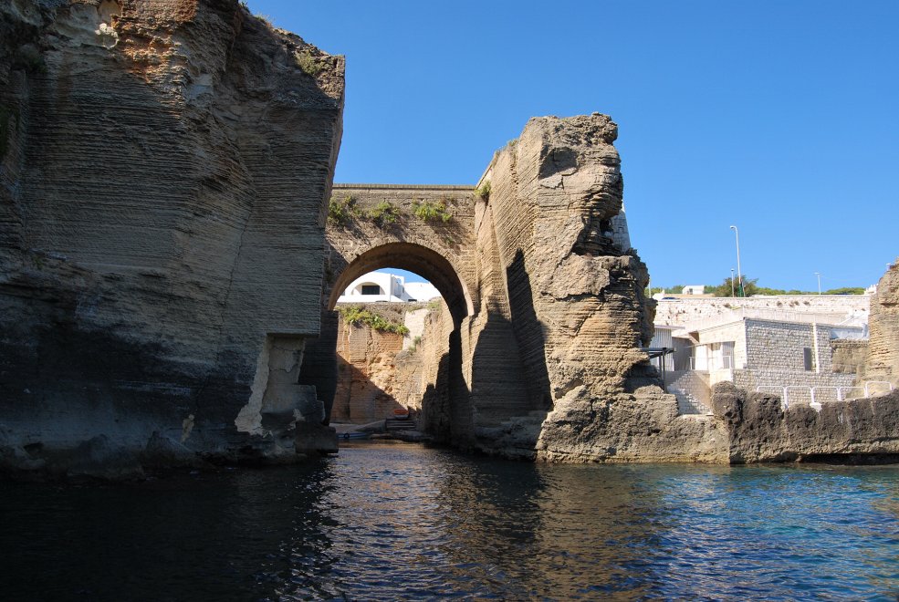 ponti-di-puglia-il-viaggio-nel-patrimonio-da-riscoprire-la-repubblica