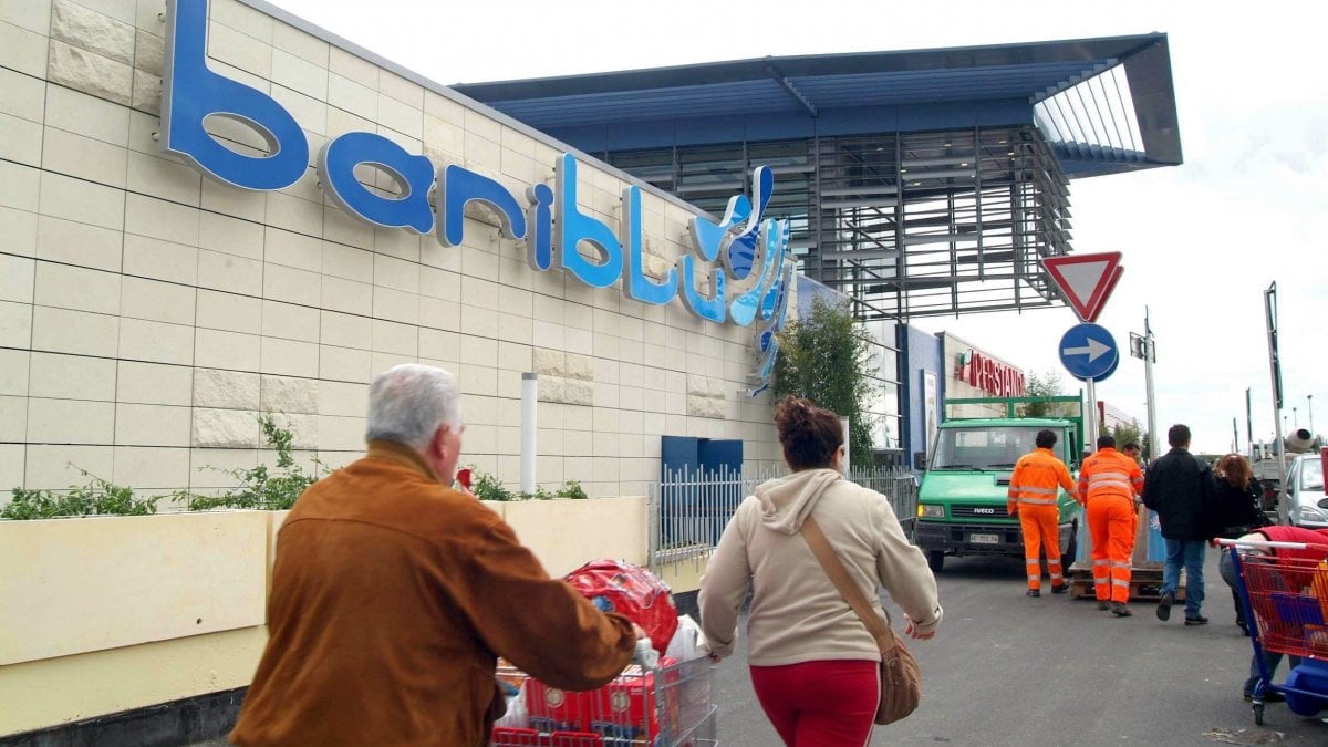 Coronavirus, chiude la galleria commerciale di Bari Blu: aperto solo  l'ipermercato fino alle 19 - la Repubblica