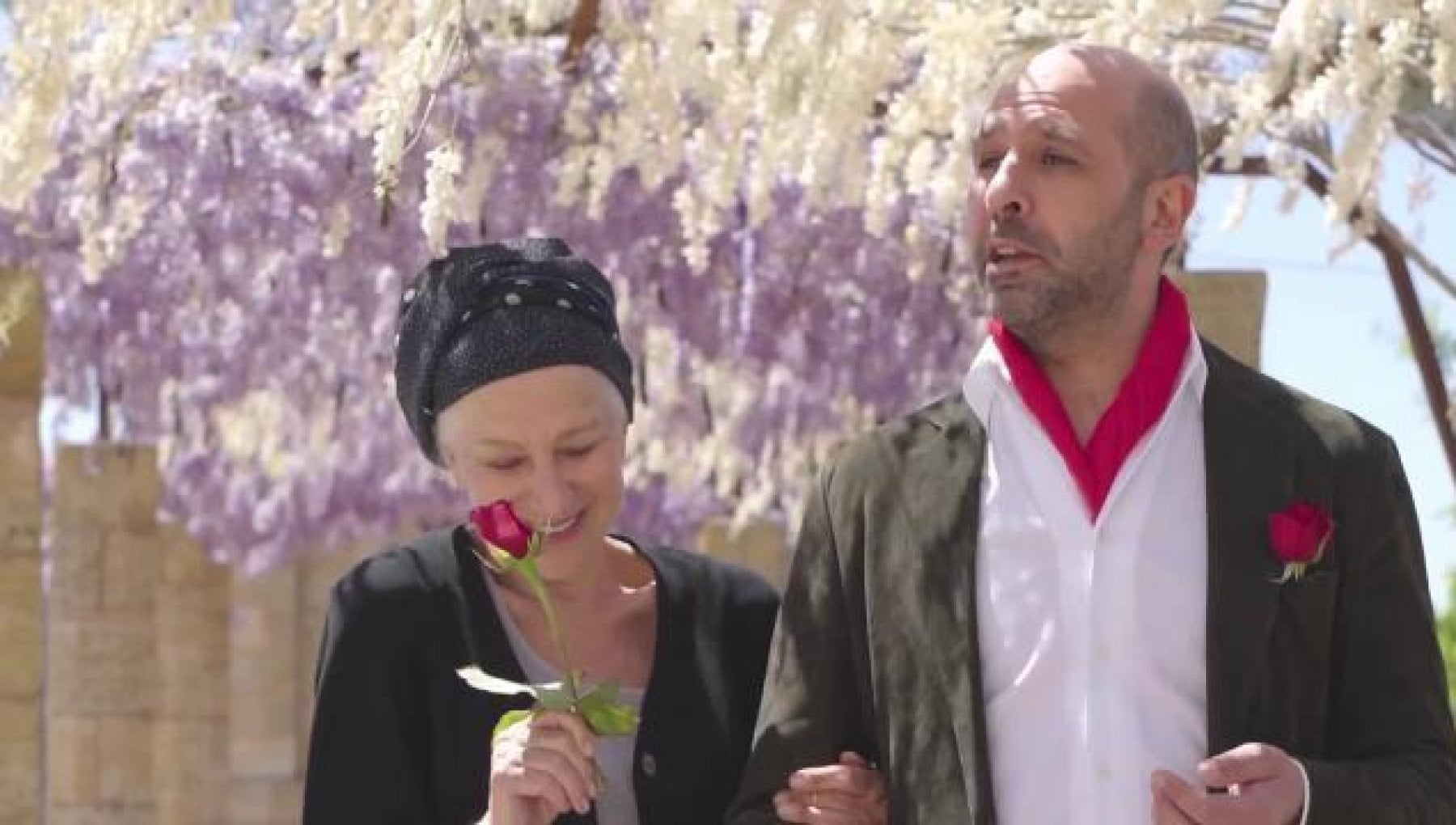 La Mirren Del Video La Vacinada Con Zalone