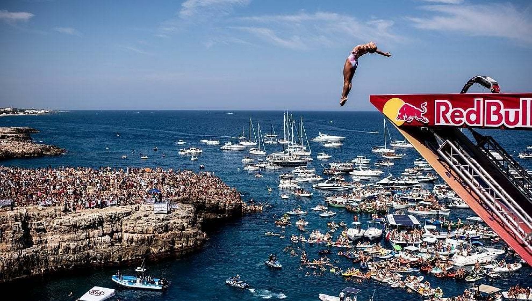 Red Bull Cliff Diving A Polignano Raddoppia Lo Show Dei Tuffi Gare Il Red Bull Cliff Diving A Polignano Raddoppia Lo Show Dei Tuffi Gare Il