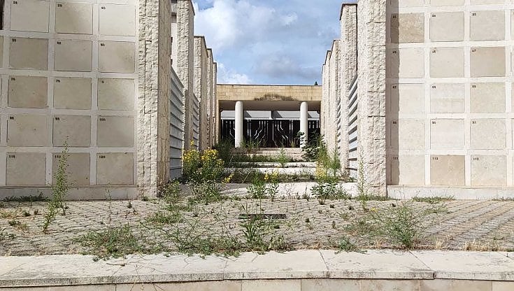 Bari Si Allarga Il Cimitero Di Loseto L area Vandalizzata Sar 