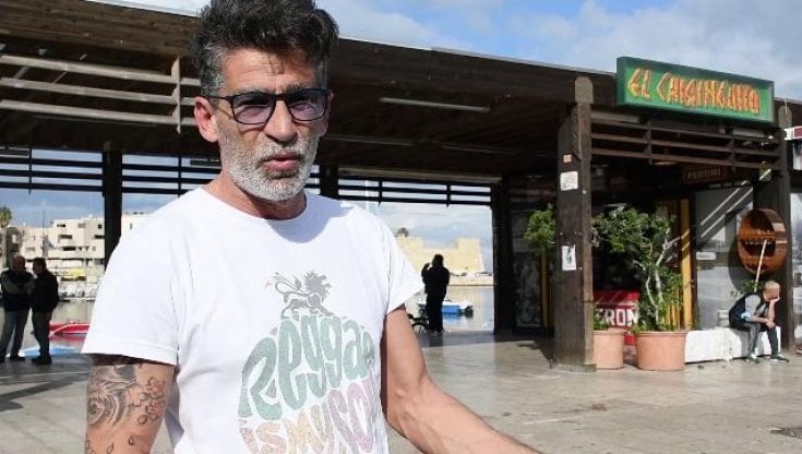 El Chiringuito, a Bari il chiosco sul mare è un fenomeno: \