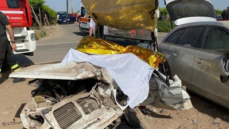 Scontro tra auto nel Foggiano: due morti e un ferito. Le vittime un ...