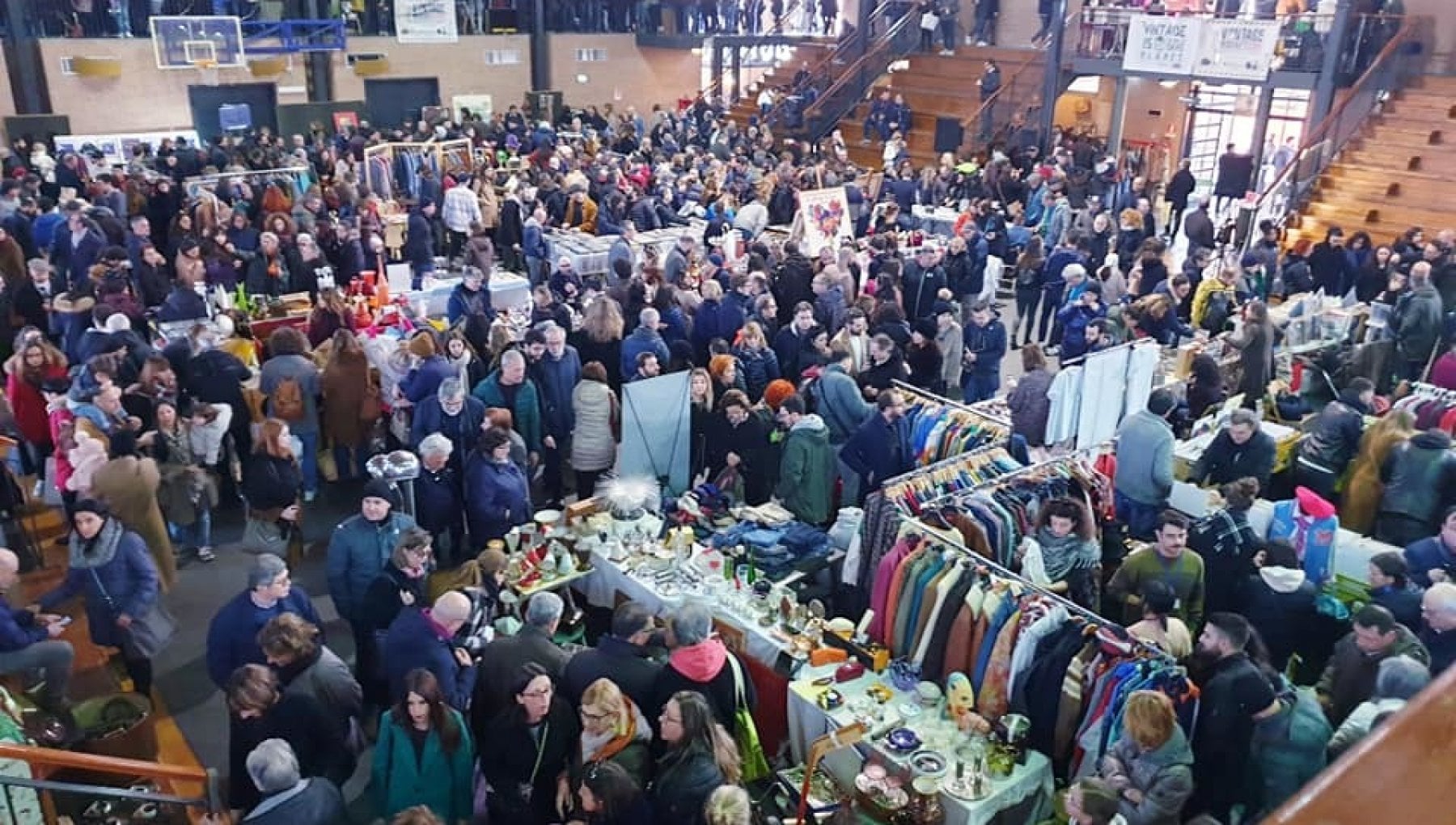 Bari, il Vintage market torna a dicembre al Palaflorio cento