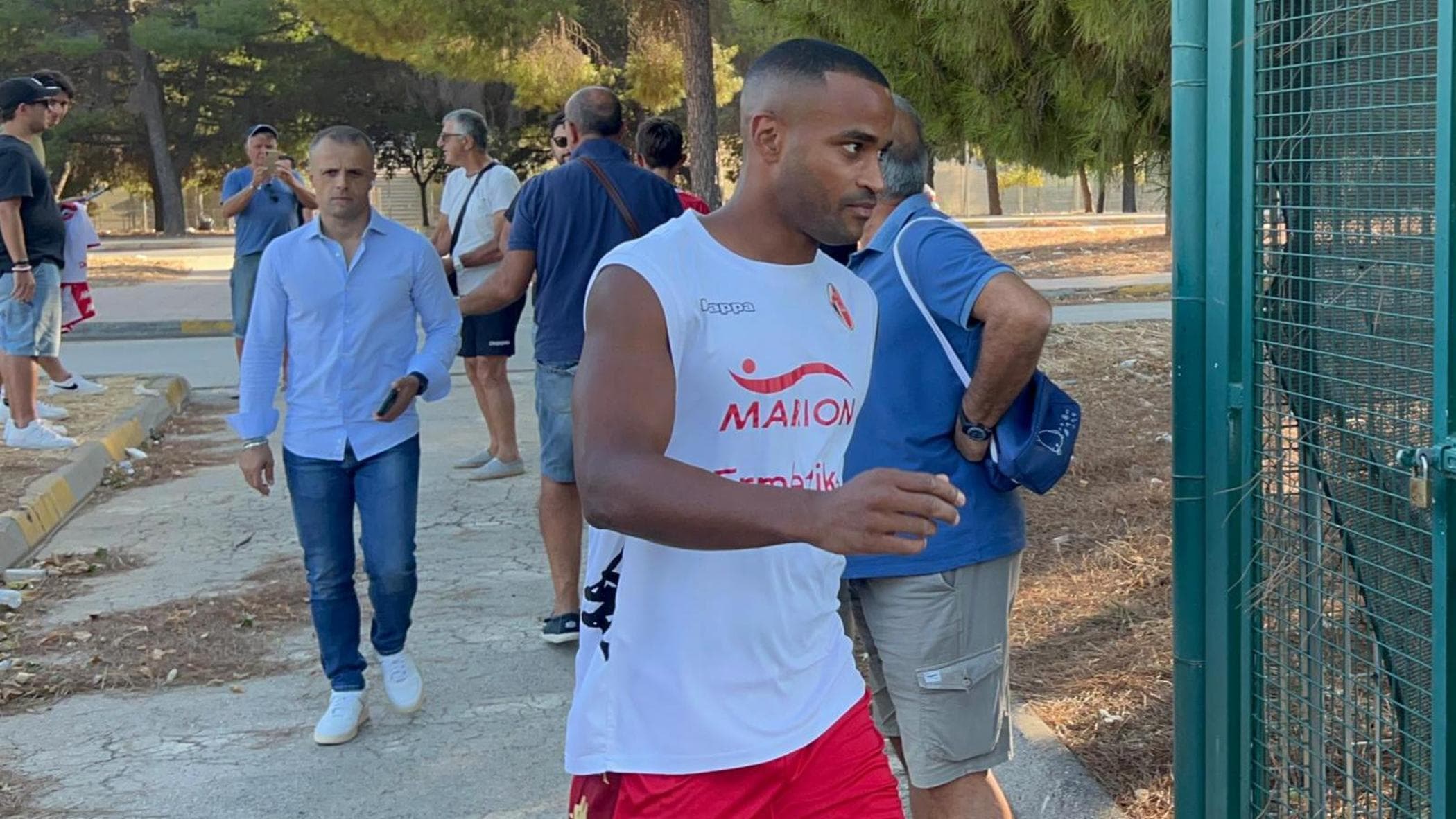 Diaw Di Nuovo Ko Per Il Bari è Ancora Emergenza Attacco La Repubblica