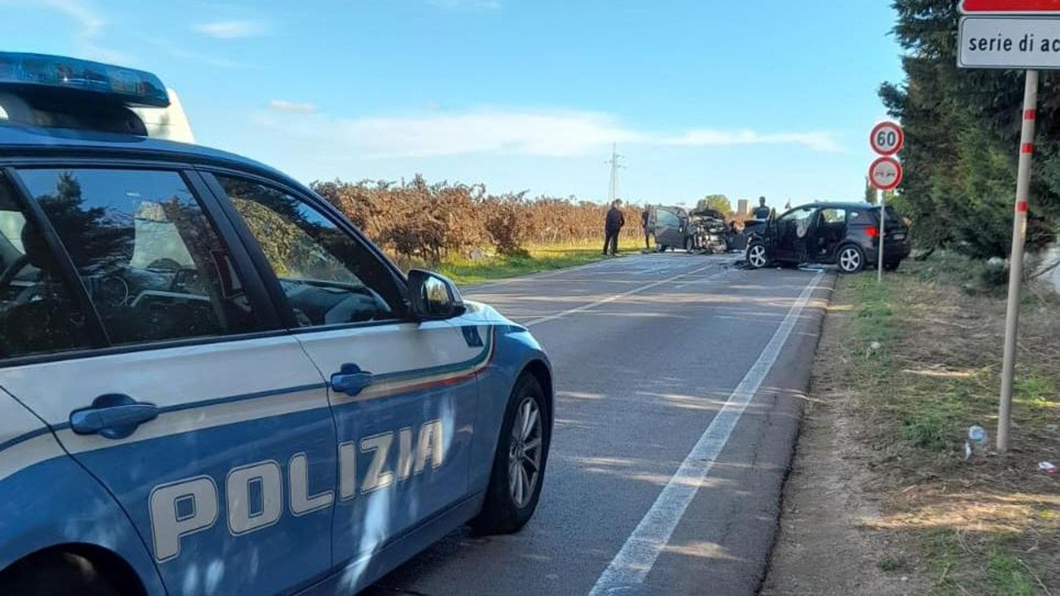 Maxi scontro fra auto e furgone sulla provinciale tra Copertino e ...