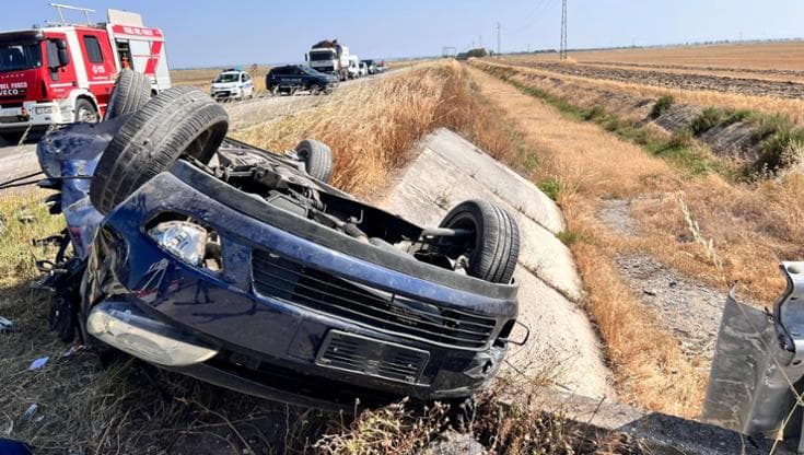 Foggia, auto finisce contro muretto a secco: muore donna di 88 anni ...