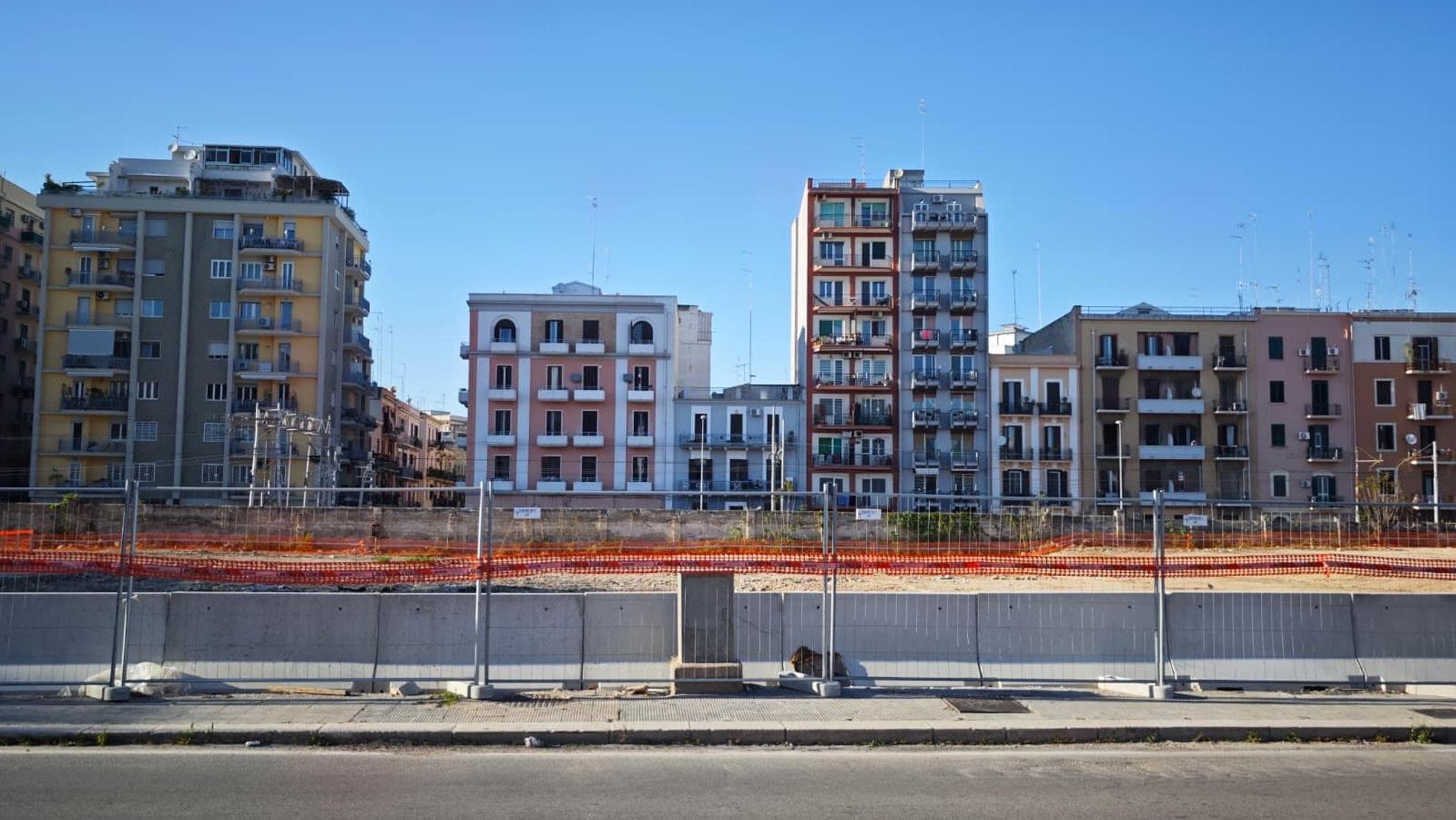 Anna, stuprata per strada a Bari la sera dell’8 marzo e trovata morta un mese dopo in un b&b