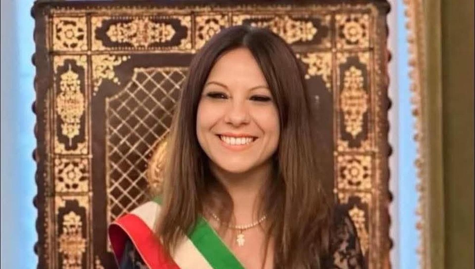 La sindaca Lidya Colangelo denuncia pressioni sessuali, a San Severo cade l’amministrazione