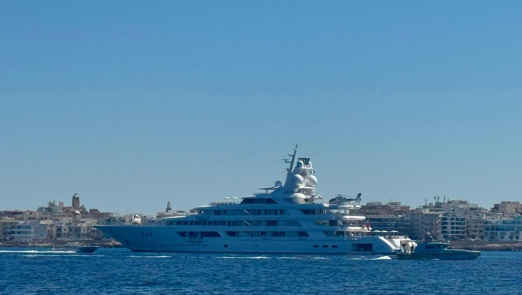 bufera sul megayacht dell8217ambasciatore usa fertitta bonelli avs governo chiarisca sulla scorta da Bari.repubblica.it bufera sul megayacht dell8217ambasciatore usa fertitta bonelli avs governo chiarisca sulla scorta
