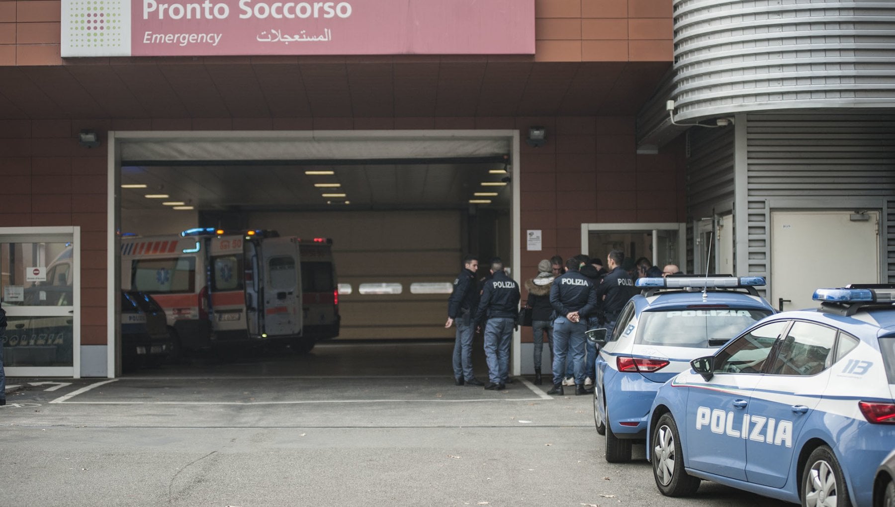 Piacenza Porta Le Figlie In Vacanza In Africa E Le Fa Infibulare 