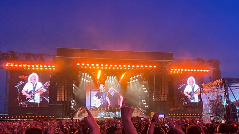 Gli AC/DC incantano Reggio Emilia, in 100mila per il concerto evento ...
