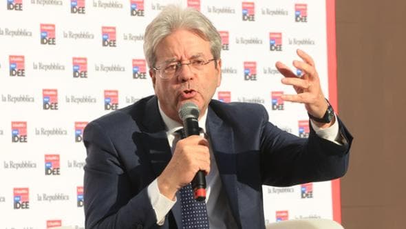 



Gentiloni: “Chi tifa per un’Europa debole&nbsp;è un finto patriota. Sì al patto con i Verdi”




