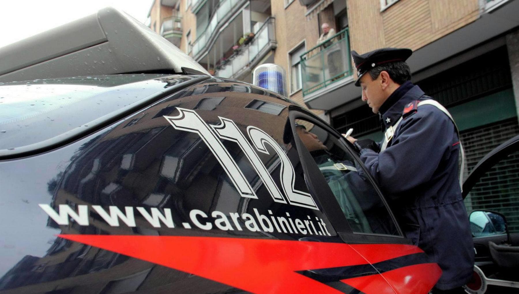 Parma, 27enne accoltellato e ucciso dopo una lite. Indagata la fidanzata