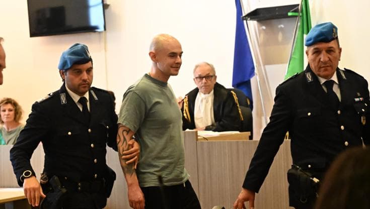 Omicidio Ambrosio, il capotreno cercò di chiamare i soccorsi