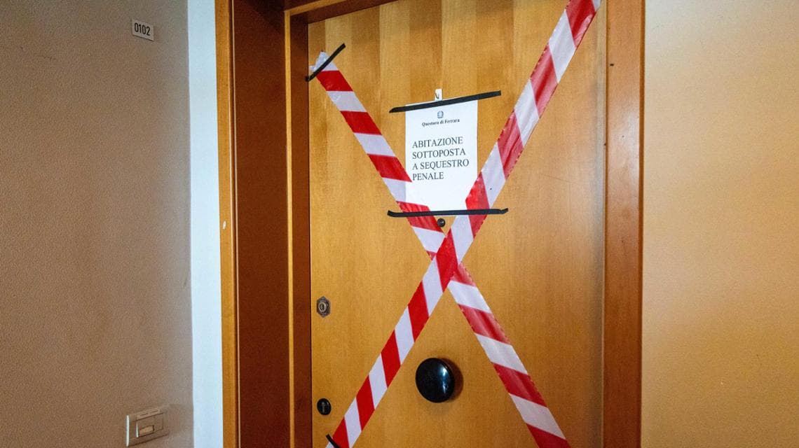 Ferrara'da evde kadın cinayeti: kocası tutuklandı