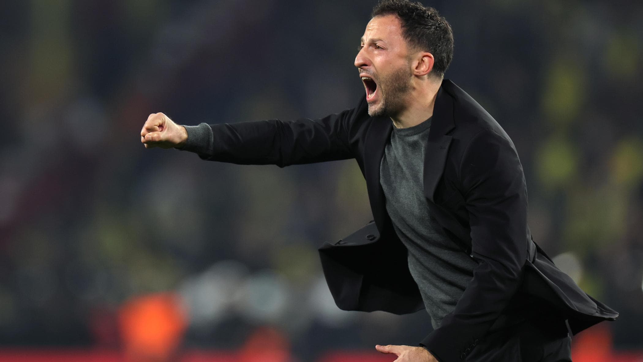 Domenico Tedesco è il nuovo allenatore del Bologna: è ufficiale, ha firmato