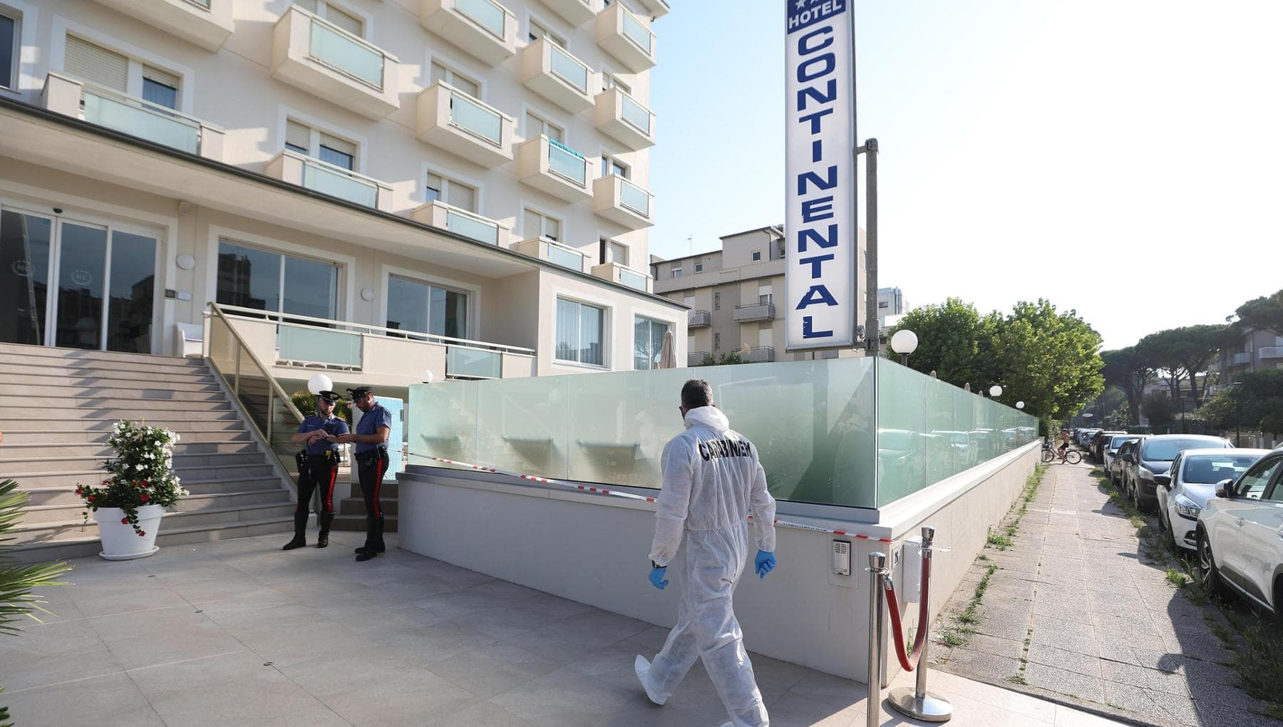 Bimba annegata a Milano Marittima, indagato il padre. Le telecamere hanno ripreso la tragedia