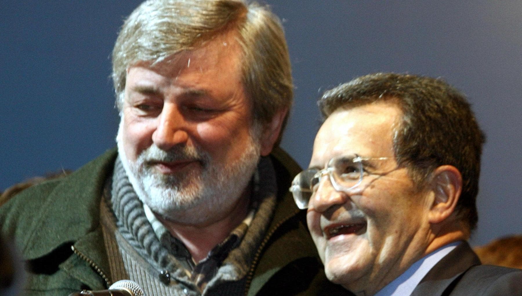 Prodi: “Guccini, dispiacere enorme. Mi disse che era stanco di vivere ma pensava al prossimo libro”