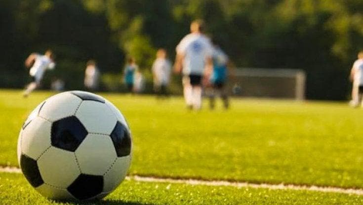 “Predappio Tricolore” sulla casacca dei baby-calciatori: polemica nel paese natale di Mussolini