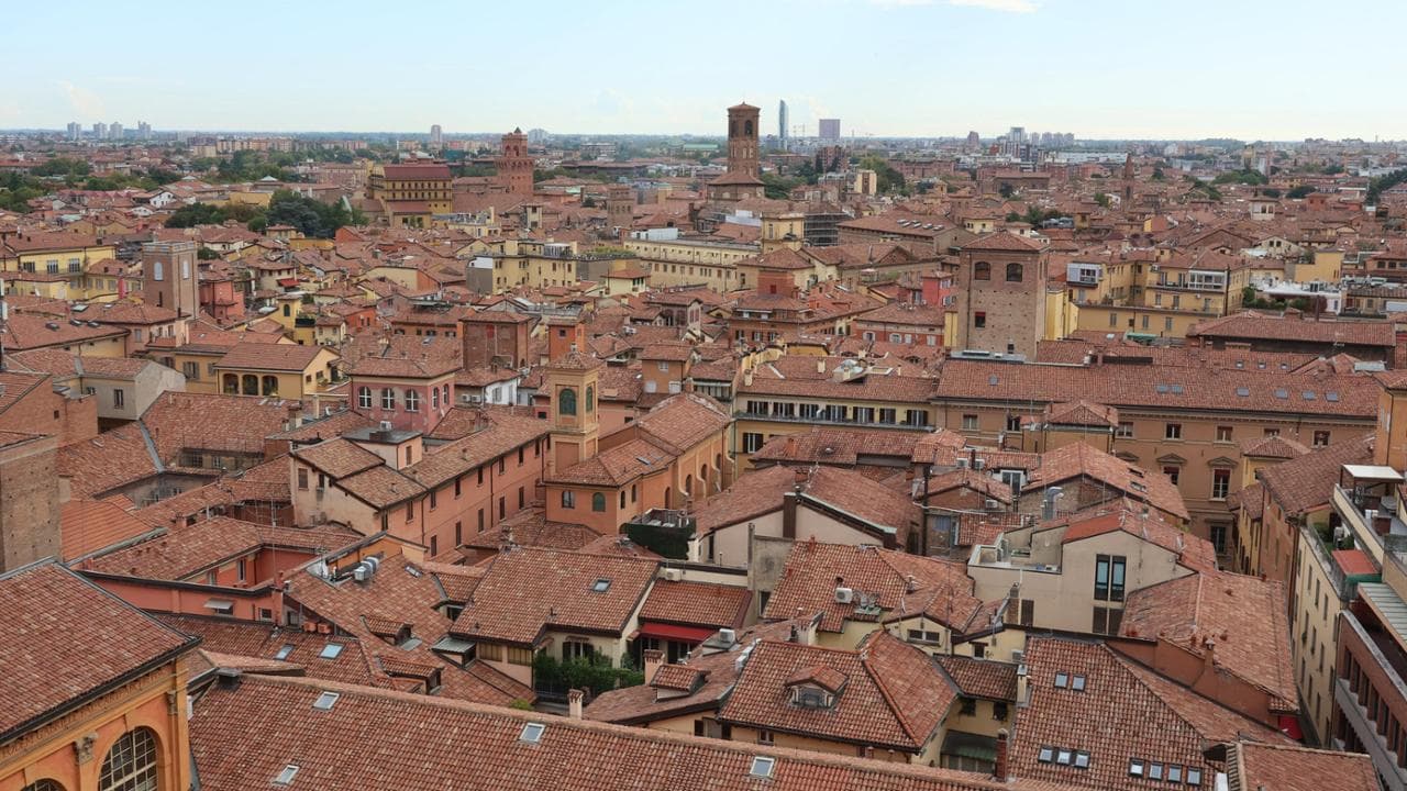 Redditi, in un anno i bolognesi hanno perso potere d’acquisto per 650 euro