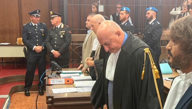 Morti in ambulanza, via al processo a Luca Spada. Il legale di parte civile: “Serialità di omicidi”