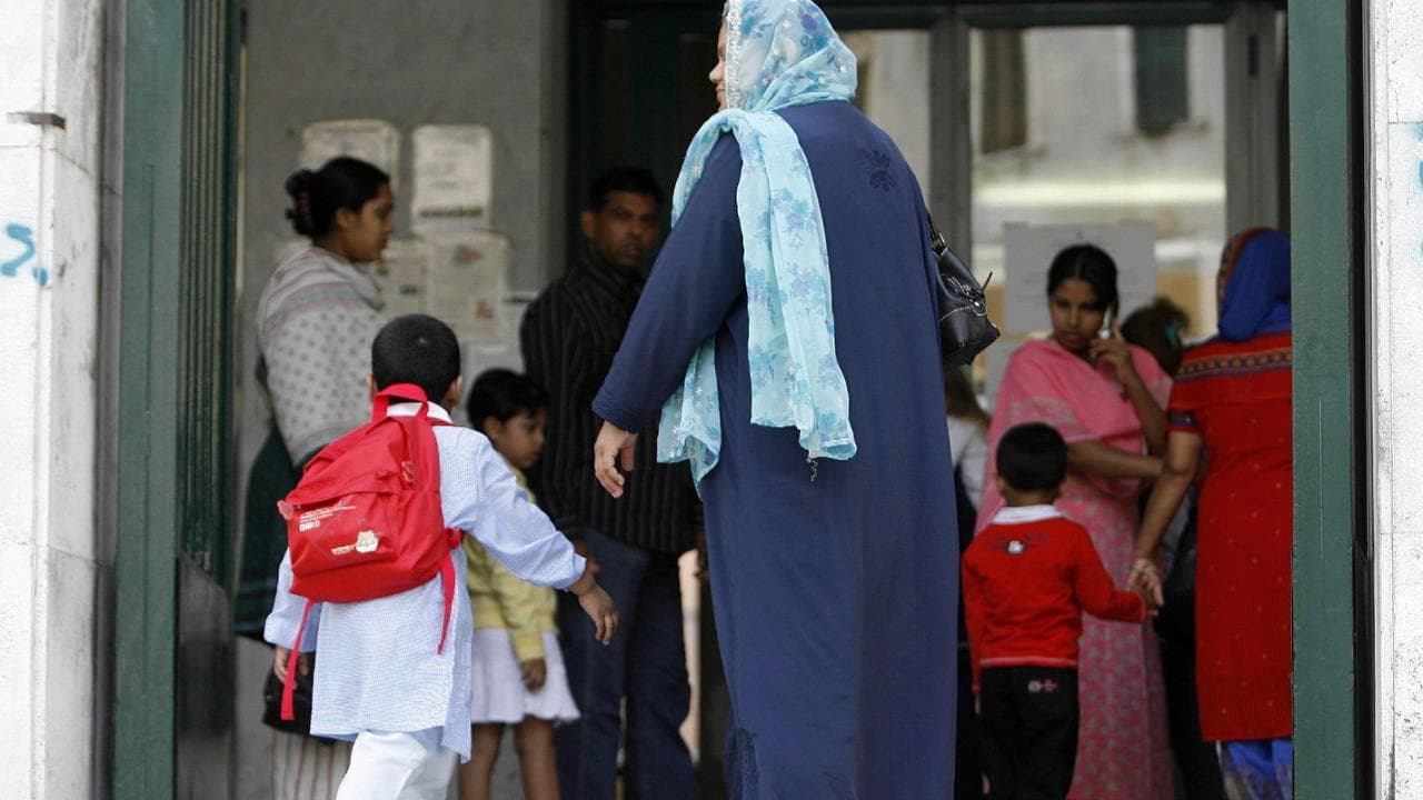 Scuola, in Emilia-Romagna il 68% degli studenti stranieri è nato in Italia ma è senza cittadinanza