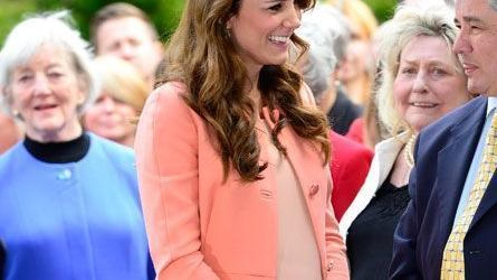 Il pancione rosa salmone: lo stratagemma di Kate - d la Repubblica