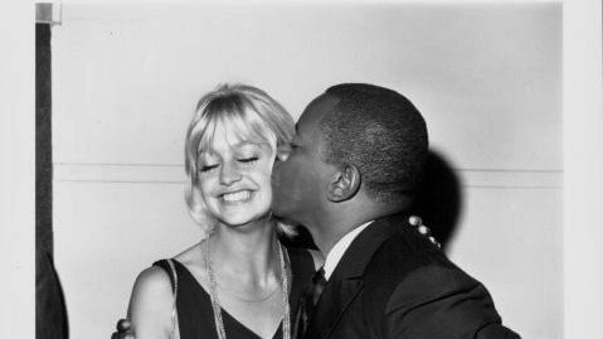 Goldie Hawn, la bionda più amata di Hollywood compie 70 anni - d la ...
