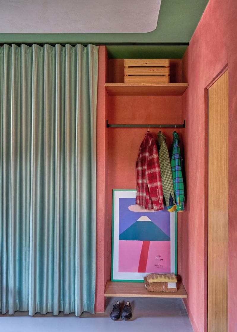 Sulle colline fuori Mantova, una casa colorata fatta per viaggiatori ...