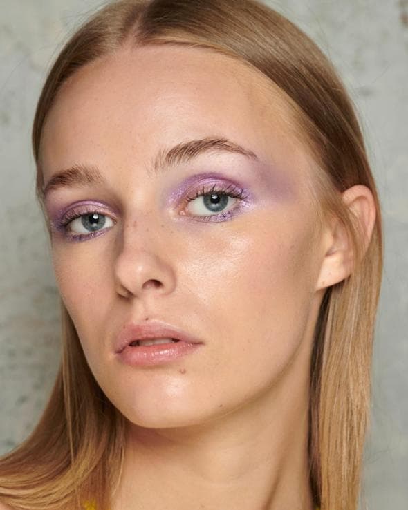 Il lilla è il colore protagonista del make up dell’autunno 2026