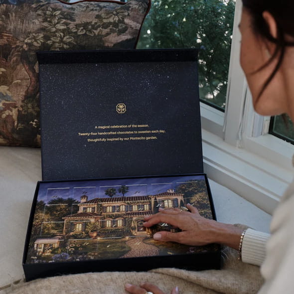 Meghan Markle lancia il suo calendario dell’avvento: 24 cioccolatini a 130 euro, made in LA