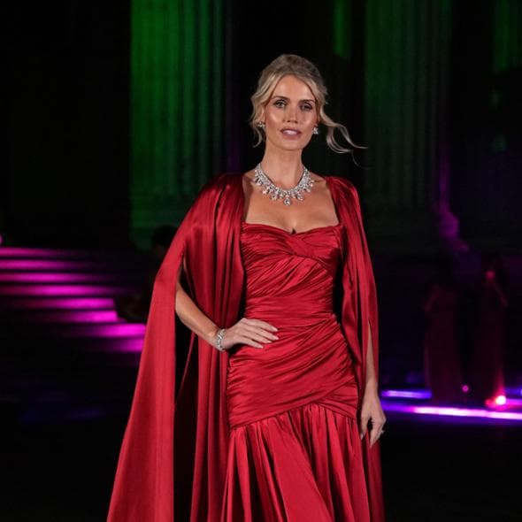 Il look di Kitty Spencer al British Museum Ball ricorda un abito amato dalla principessa Diana