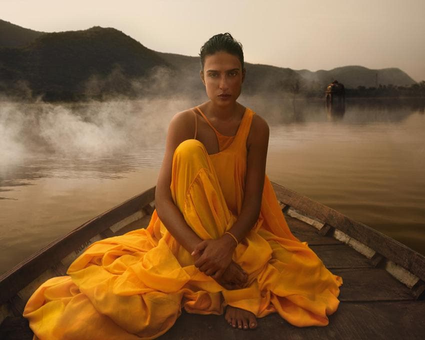 L’India tra contrasti e colori: ecco il nuovo Calendario Pirelli 