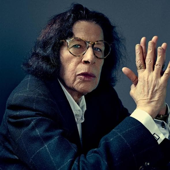 Fran Lebowitz: “Mamdani è come un bimbo indisciplinato. Trump? Mi ha fatto riscoprire i cruciverba”