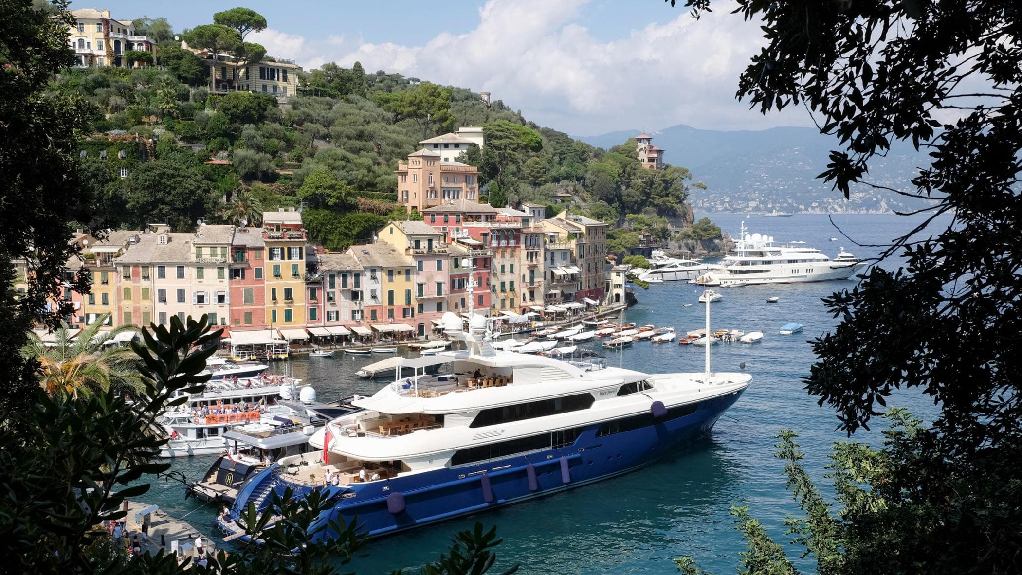 Italian superyachts lead the way, but smaller builders struggle