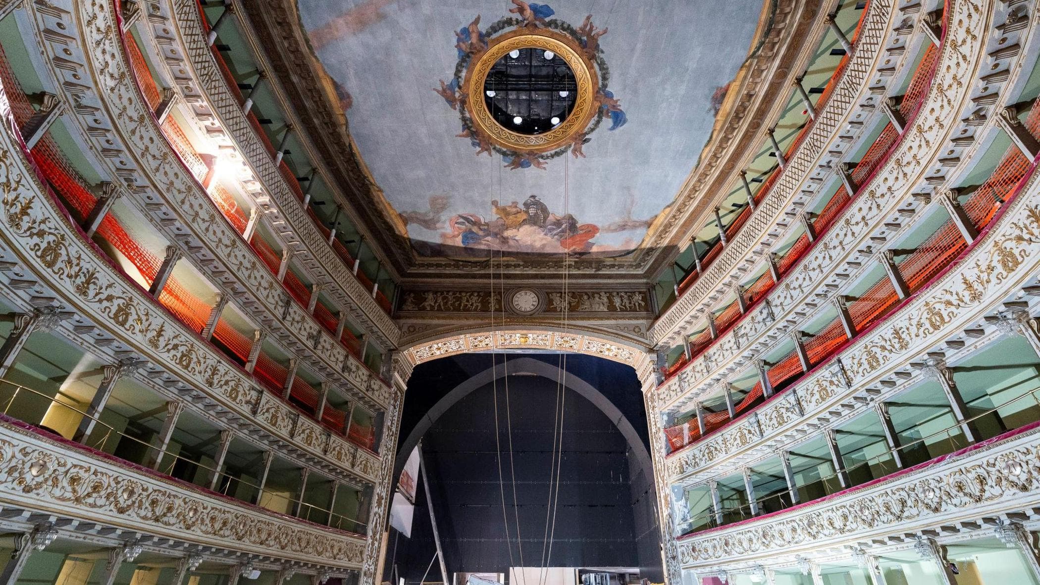 Inside the Teatro Valle as it comes back to life