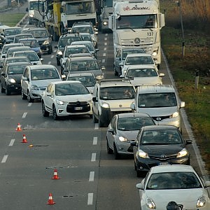 Grave incidente sull'A1, un morto e due feriti - la Repubblica