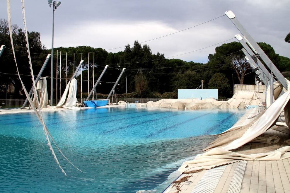 Prato Danneggiata La Piscina Comunale Repubblicait