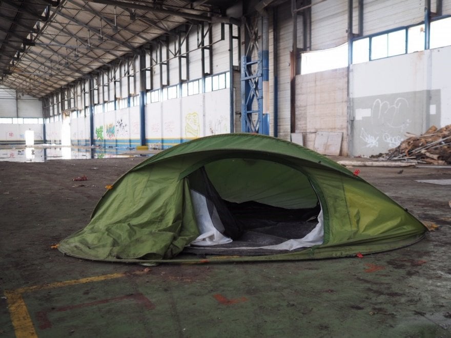 Capannone Rave Livorno, nel capannone industriale dopo il rave: cosa resta - la Repubblica
