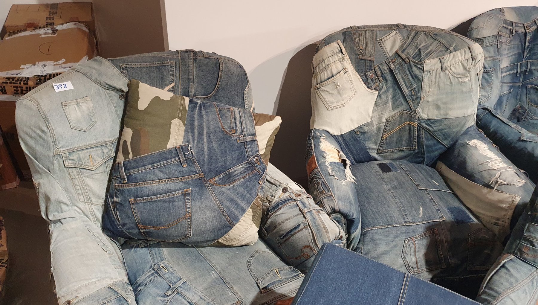Svendita Rifle, a causa delle regole Covid salta il temporary store - la  Repubblica