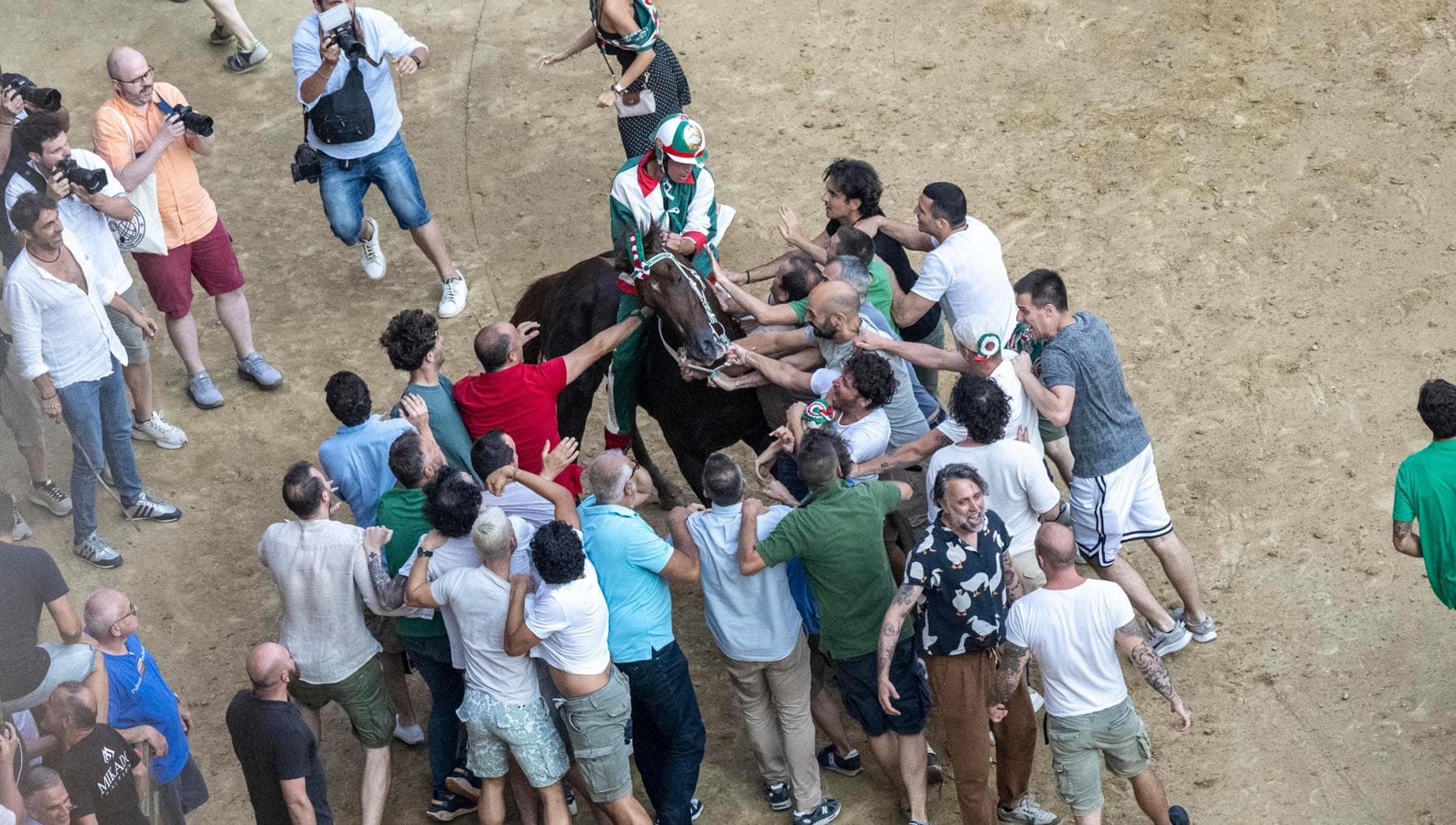 dove gioca il siena oggi