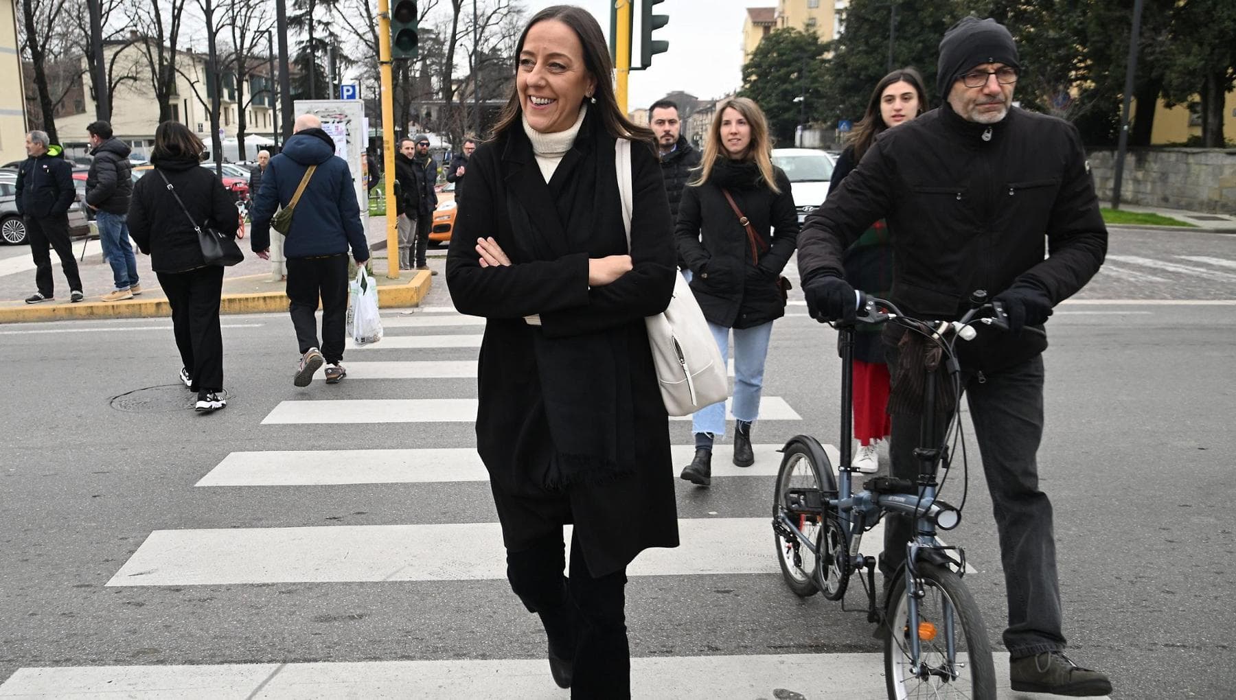 La sindaca Sara Funaro: “A Firenze gira una mia sosia” - la Repubblica