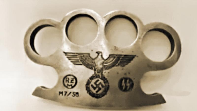 Anteprima: Il mito di Hitler e le armi in casa, a Siena la rete dei baby neonazi