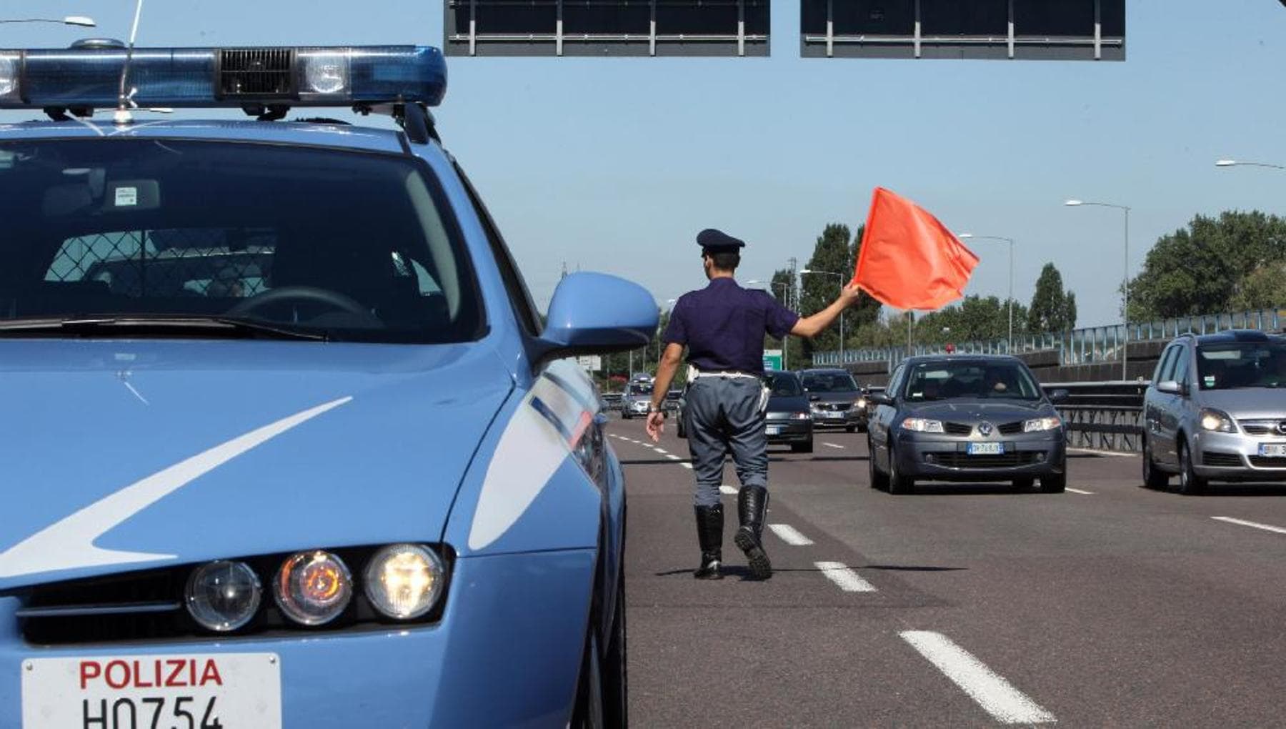 femminicidio suicidio in autostrada a barberino mugello da Firenze.repubblica.it femminicidio suicidio in autostrada a barberino mugello