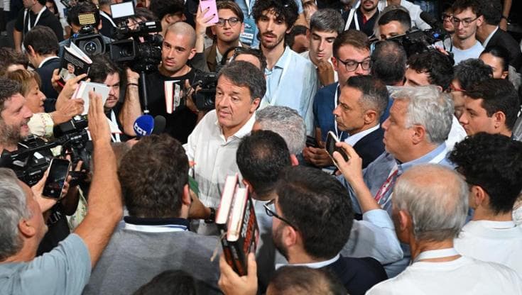 Renzi chiude la Leopolda: “I moderati di Forza Italia vengano con noi”. E a Conte: mai con Trump