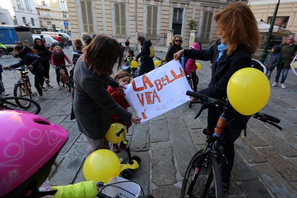 Tutti in bici sino al Comune di Genova - la Repubblica